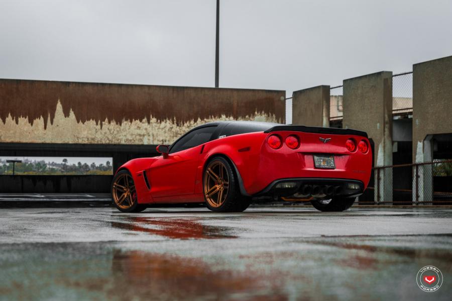  Chevrolet Cotvette Z06 on Vossen Wheels (HC-1) 2017 года  (фото 9 из 13)